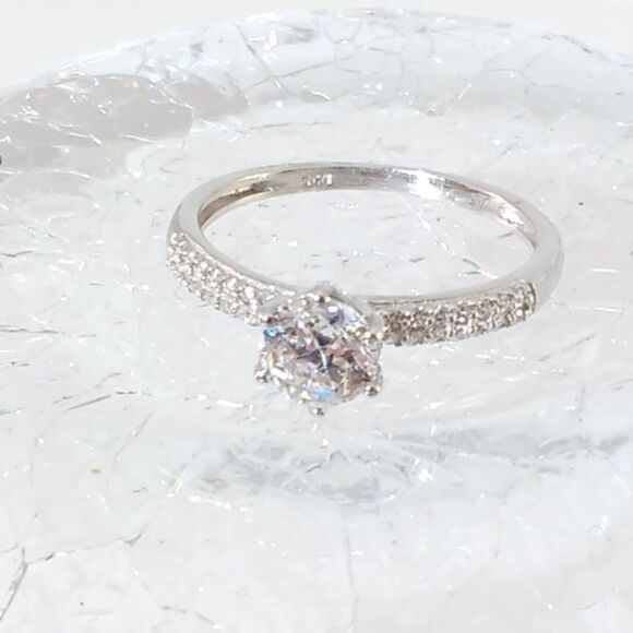 Simulated Diamond Ring Swarovski Gemstones™ 1.75 Carats Size 8 - Picture 7 of 7